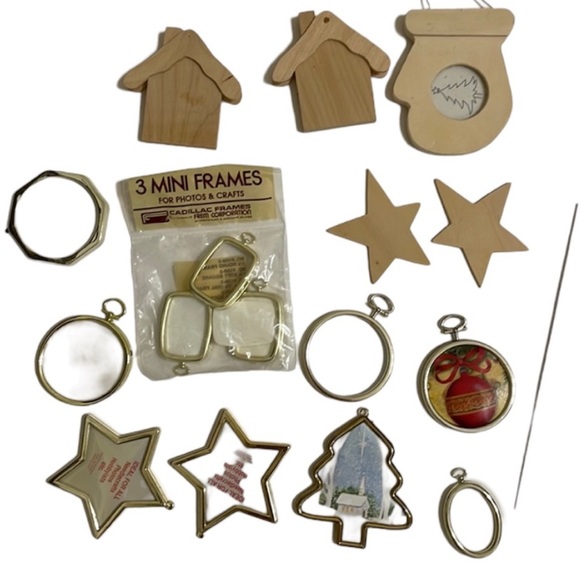 Source Unknown Other - Christmas Holiday Ornament Craft Frames